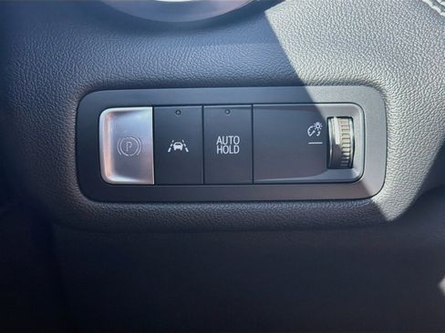 Used 2024 Chevrolet Blazer EV LT AWD/4WD image 17