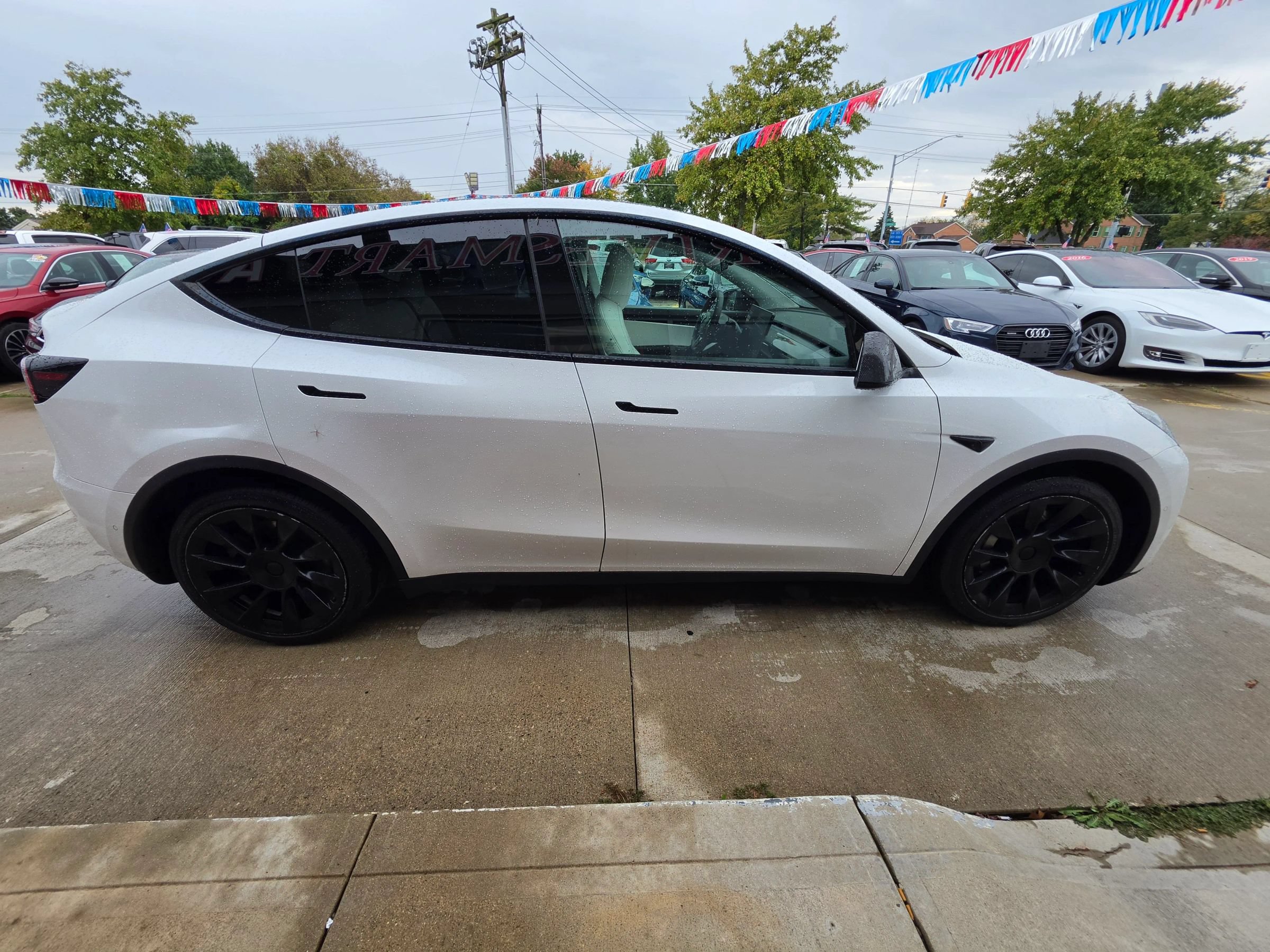 Used 2021 Tesla Model Y Long Range AWD/4WD image 6