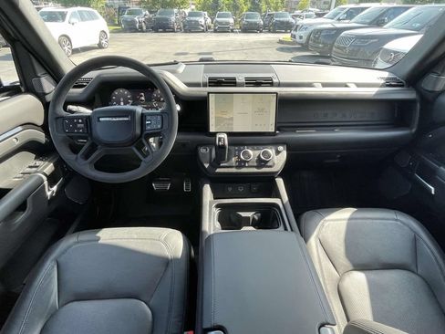 Certified 2024 Land Rover Defender 110 V8 AWD/4WD image 17