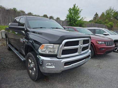 Used 2017 RAM 2500 SLT w/ Luxury Group AWD/4WD image 1