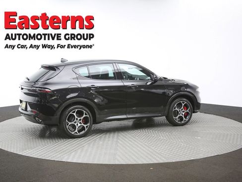 Used 2024 Alfa Romeo Tonale Veloce w/ Active Assist Package image 40