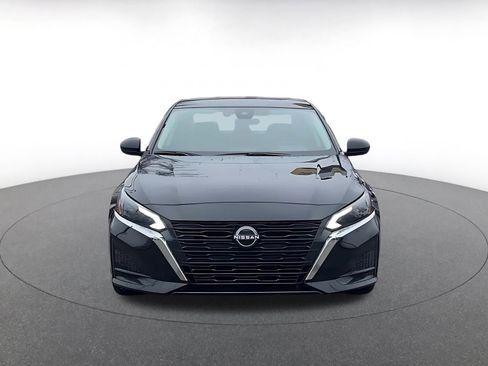 Used 2025 Nissan Altima 2.5 SV image 4