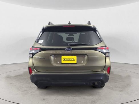 Certified 2025 Subaru Forester Premium AWD/4WD image 4