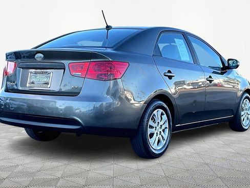 Used 2010 Kia Forte EX image 2