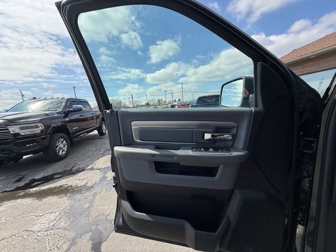Used 2020 RAM 1500 Classic Warlock AWD/4WD image 17