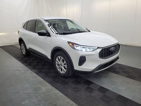 Used 2023 Ford Escape Active AWD/4WD image 13