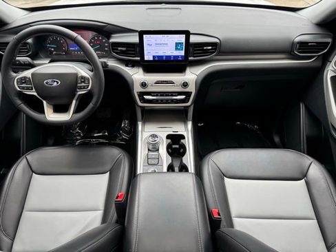 Certified 2023 Ford Explorer XLT w/ Equipment Group 202A image 7