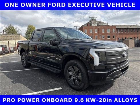 Used 2025 Ford F150 Lightning Lariat image 2