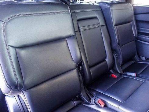 Used 2023 Ford Explorer XLT w/ Equipment Group 202A image 29