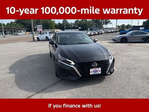 Used 2025 Nissan Altima 2.5 SV FWD image 9
