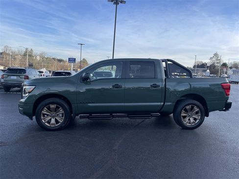 Used 2024 Nissan Titan SV w/ SV Bronze Edition Package image 3