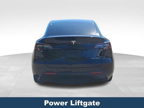 Used 2022 Tesla Model Y Long Range AWD/4WD image 6