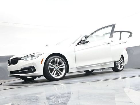 Used 2017 BMW 330i Sedan RWD image 49