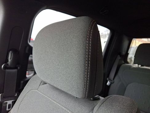 Used 2022 RAM 1500 Big Horn AWD/4WD image 18
