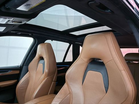 Used 2017 BMW X5 M image 21