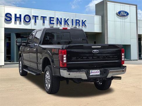 Used 2020 Ford F250 Lariat w/ Chrome Package image 6