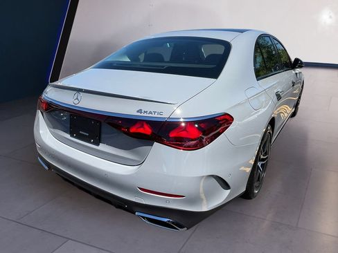 New 2026 Mercedes-Benz E 350 4MATIC Sedan image 3