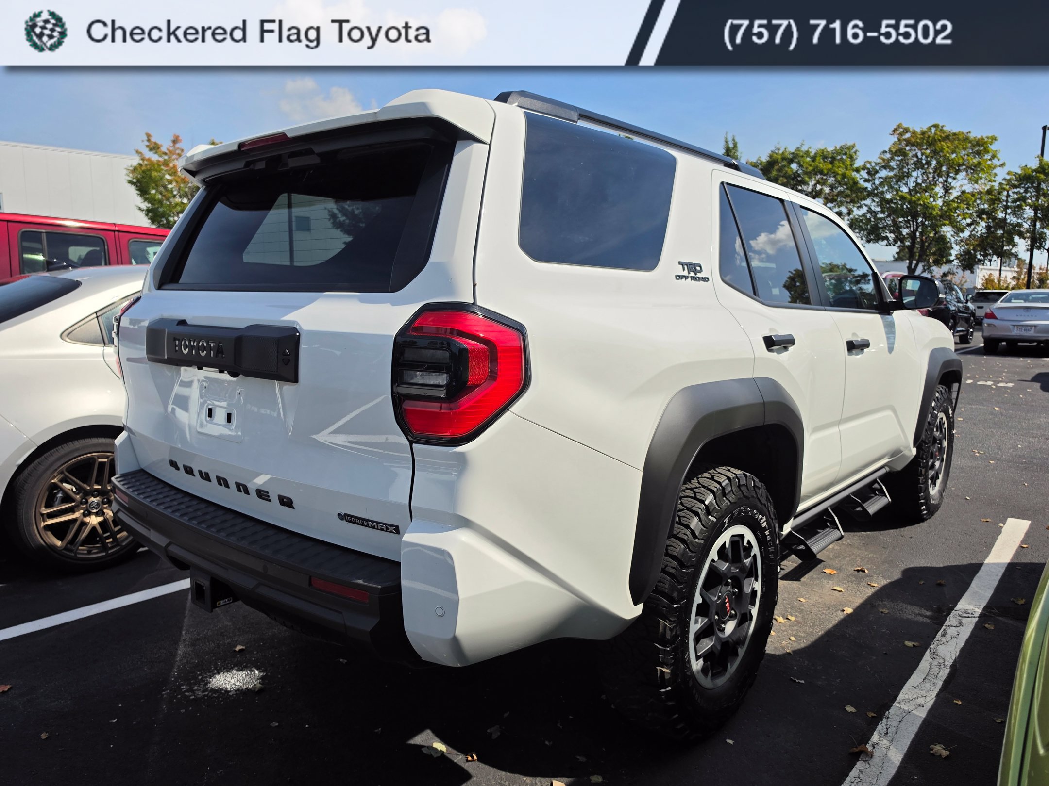 Used 2025 Toyota 4Runner TRD Off-Road Premium AWD/4WD image 6