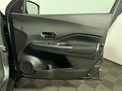 Certified 2025 Nissan Kicks Play S FWD image 29