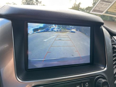 Used 2020 Chevrolet Suburban Premier image 35