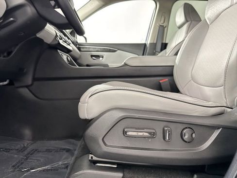 Used 2024 Honda Pilot Elite image 21