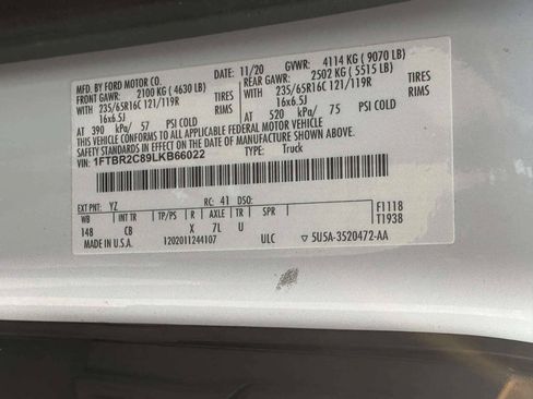 Used 2020 Ford Transit 250 Medium Roof AWD image 27