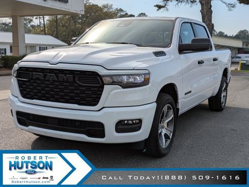 Used 2025 RAM 1500 Tradesman AWD/4WD image 2
