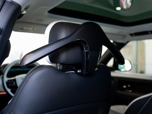 Used 2024 Land Rover Range Rover Sport Dynamic SE image 16