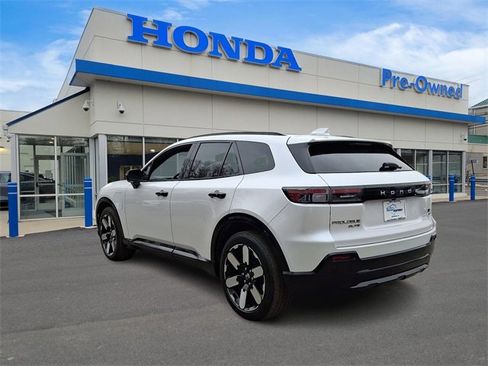 Used 2024 Honda Prologue Elite image 6