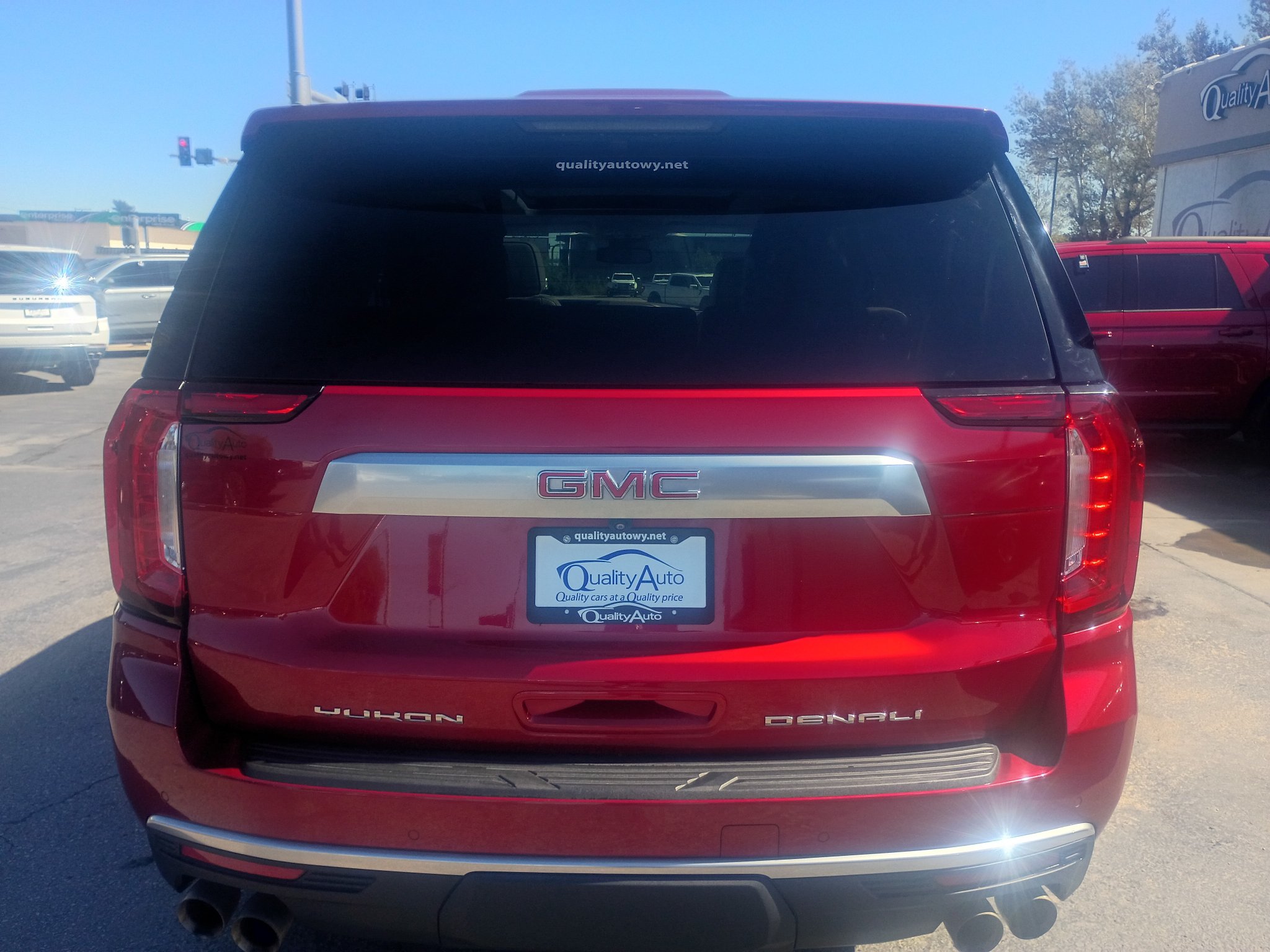 Used 2023 GMC Yukon Denali AWD/4WD image 7