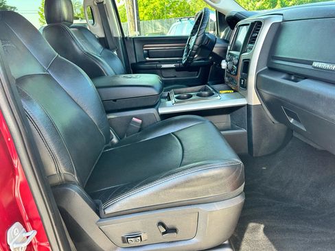 Used 2015 RAM 1500 Laramie w/ Convenience Group image 10