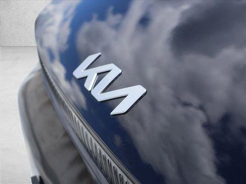 Used 2022 Kia EV6 Wind AWD/4WD image 25