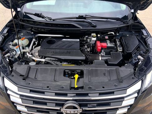 Used 2025 Nissan Rogue SV FWD image 10