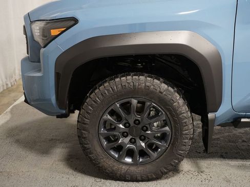 New 2026 Toyota Tacoma TRD Off-Road image 5