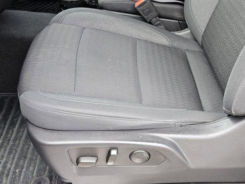 Used 2025 Chevrolet Silverado 1500 LT RWD image 18