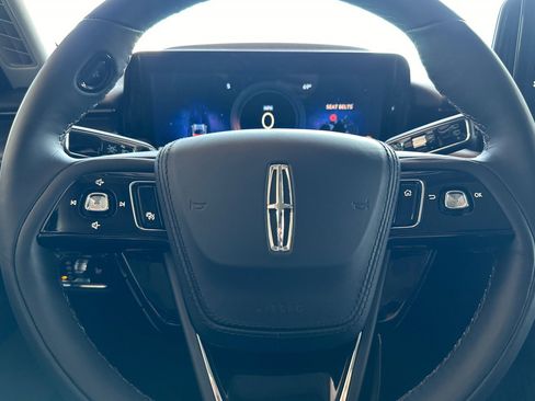 New 2025 Lincoln Aviator Reserve w/ Luxury Package image 21