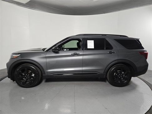 Used 2023 Ford Explorer ST-Line w/ Class IV Trailer Tow Package image 7