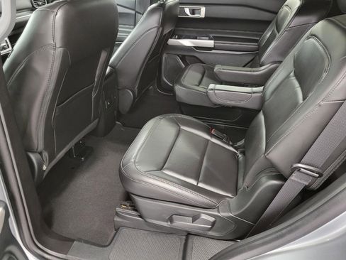 Used 2023 Ford Explorer XLT w/ Equipment Group 202A image 21