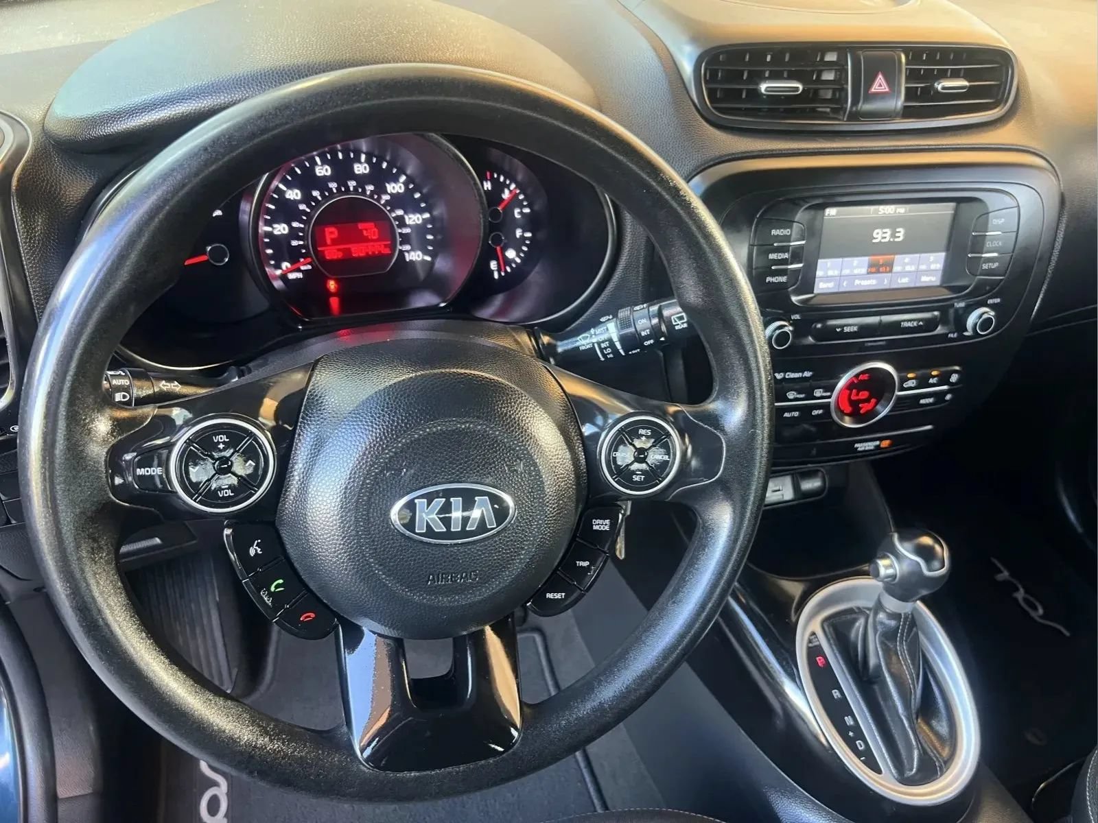 Used 2017 Kia Soul + FWD image 12