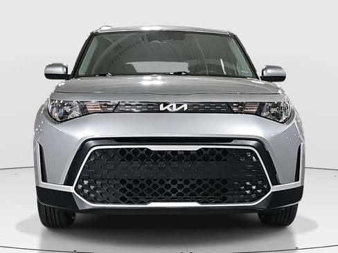 Used 2024 Kia Soul LX w/ Option Group 015 image 2