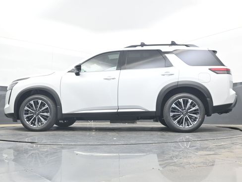 New 2026 Nissan Pathfinder Platinum AWD/4WD image 28