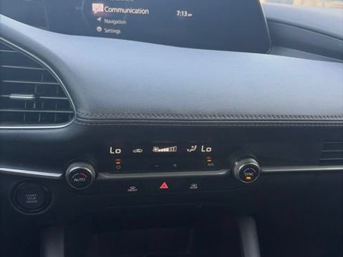 Used 2022 MAZDA MAZDA3 s FWD image 6