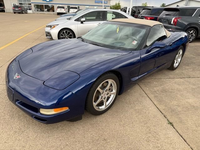 Used 2004 Chevrolet Corvette Convertible w/ Preferred Equipment Group RWD image 3