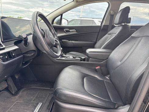 Used 2023 Kia Sportage EX image 10