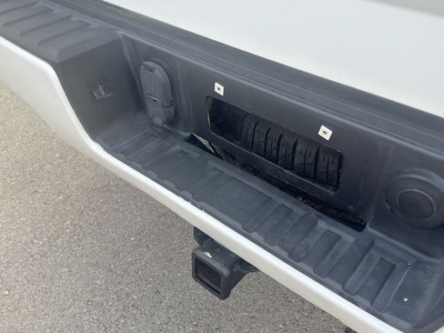 Used 2016 Chevrolet Silverado 1500 Custom w/ Trailering Package image 7