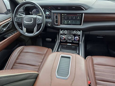 Used 2023 GMC Yukon Denali Ultimate image 29