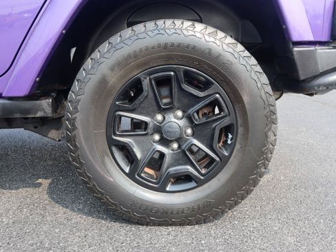 Used 2016 Jeep Wrangler Unlimited Sahara AWD/4WD image 23