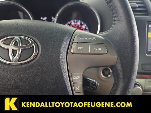 Used 2010 Toyota Highlander Limited AWD/4WD image 14