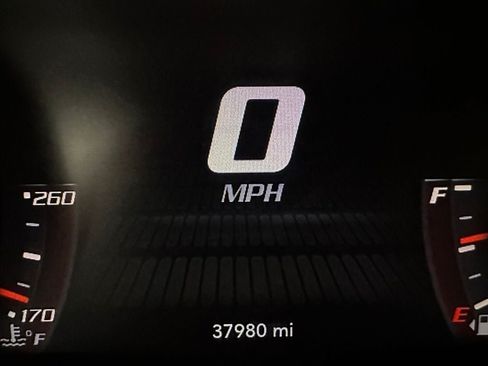 Used 2016 Dodge Challenger SRT Hellcat RWD image 24