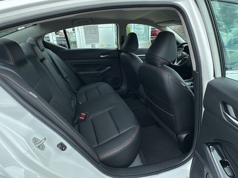 Certified 2024 Nissan Altima 2.5 SR FWD image 24